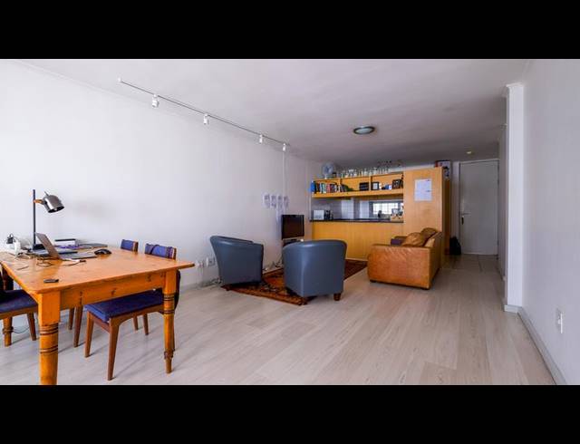 2 BEDROOM PROPERTY TO RENT IN CLAREMONT